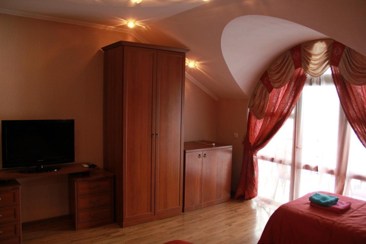 Kristall Hotel Bosteri Ngoại thất bức ảnh