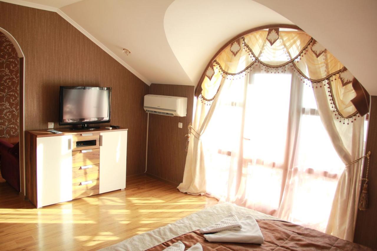 Kristall Hotel Bosteri Ngoại thất bức ảnh